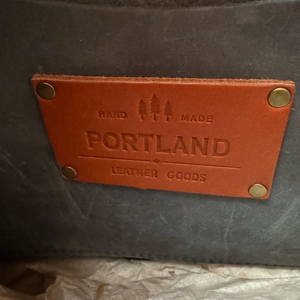 NWT Portland Leather Goods (PLG) Medium Storm Blue Grey Zippered Tote Tan Handle - Picture 4 of 11